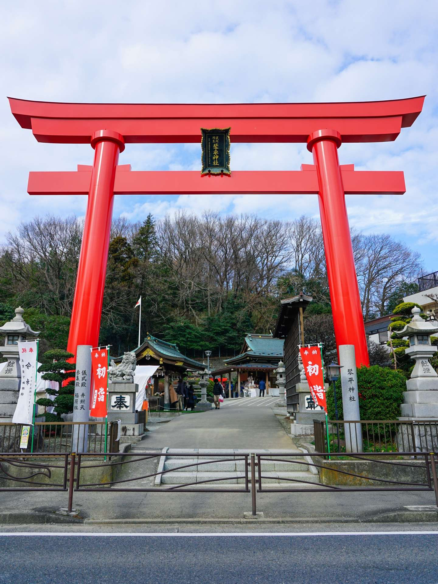 七五三は琴平神社で！「柿生のこんぴらさん」の朱色の大鳥居と撮影のコツ【川崎編 第3弾】